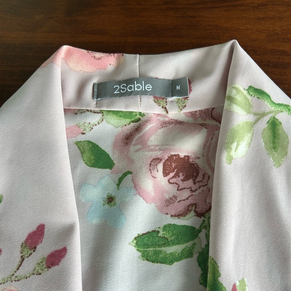 2Sable Lightweight Floral Open Blazer *DONATING 3/1* - Picture 4 of 4